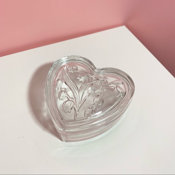 Vintage heart shaped trinket box